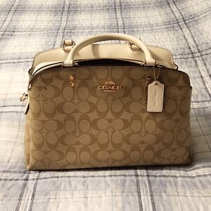 Coach Winter Purse